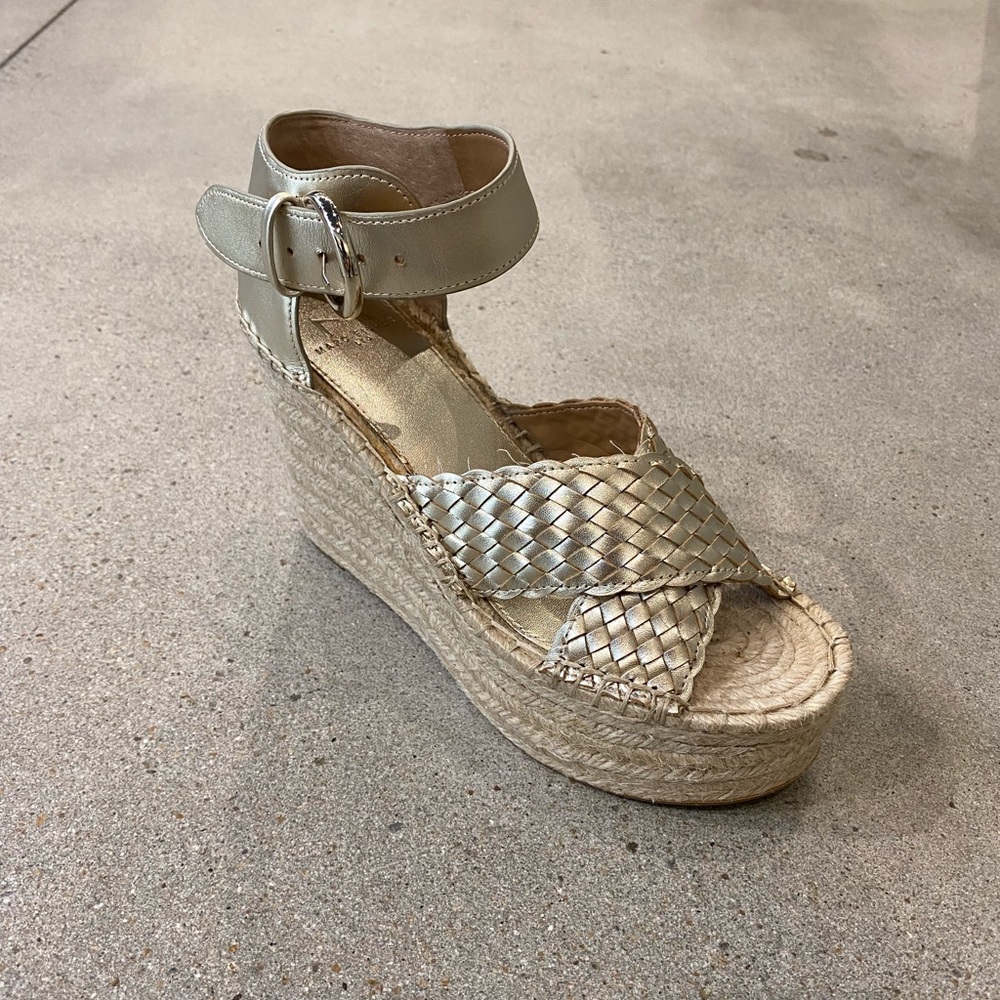 Marc Fisher wedge